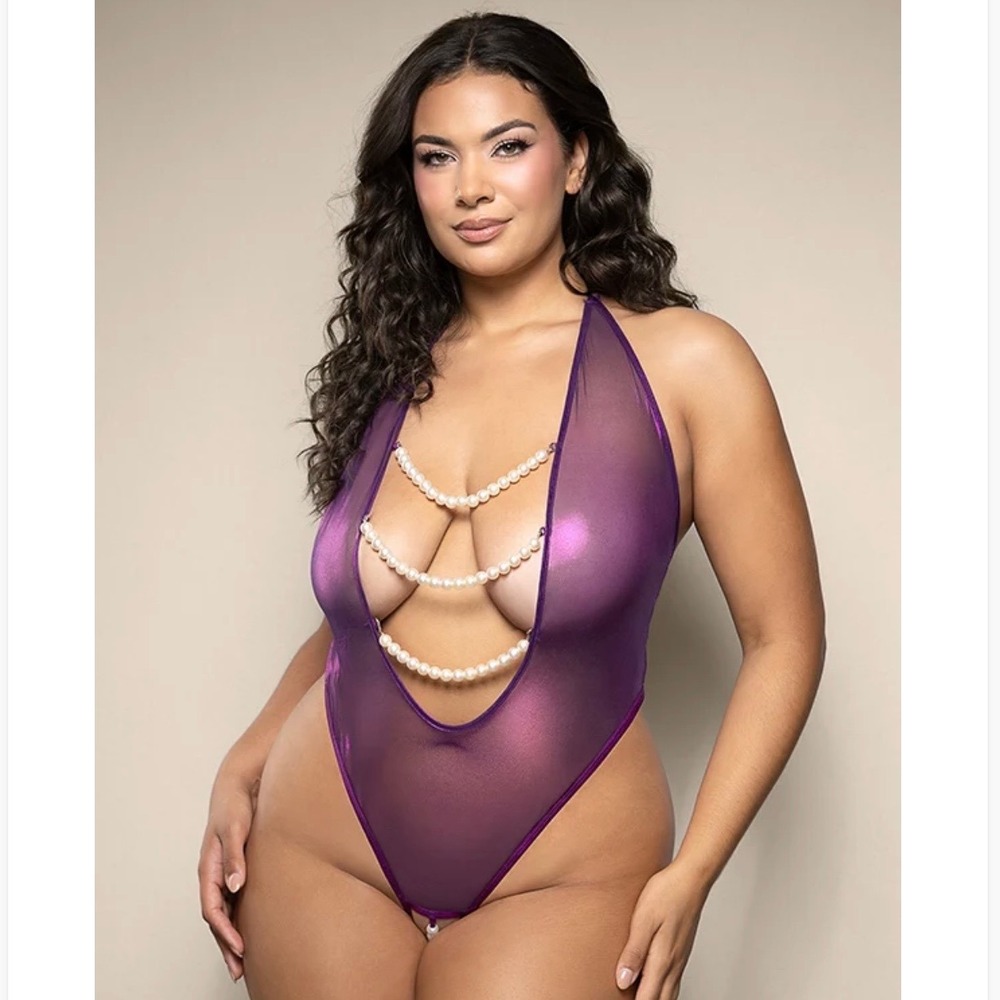 Fantasy Lingerie Opulence Purple Iridescent Pearl Crotchless Teddy Size Queen